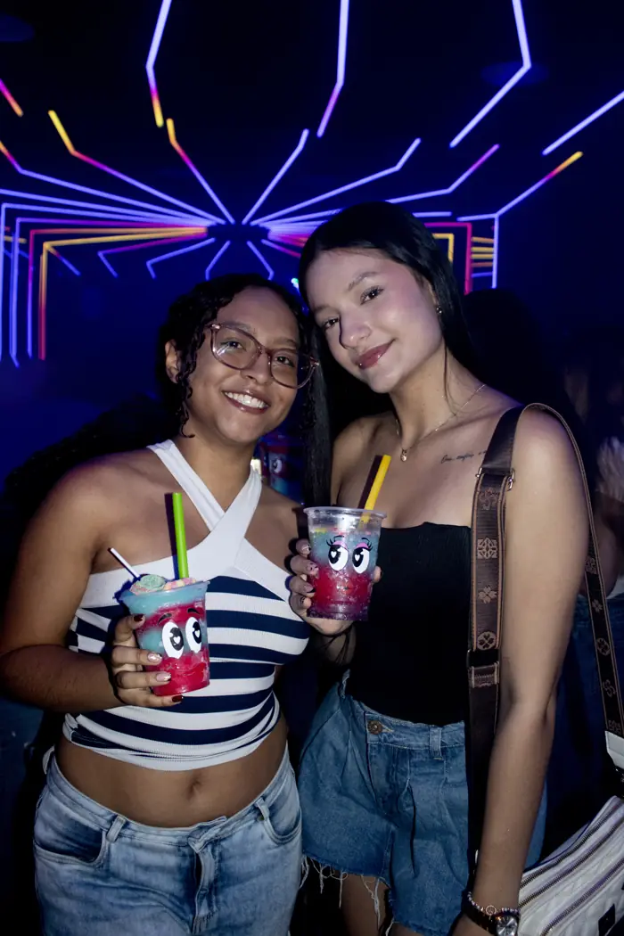 Amigas con granizados